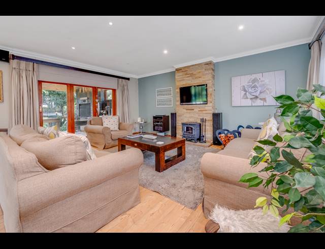 5 BEDROOM HOUSE FOR SALE IN RANDPARK RIDGE